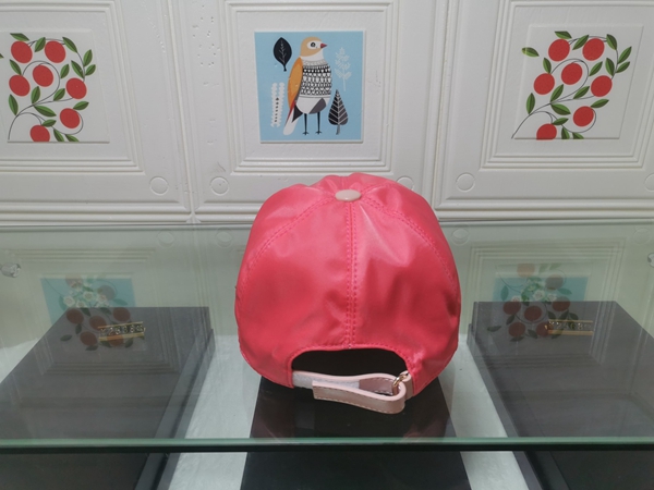 ブランド帽子側面デザイン